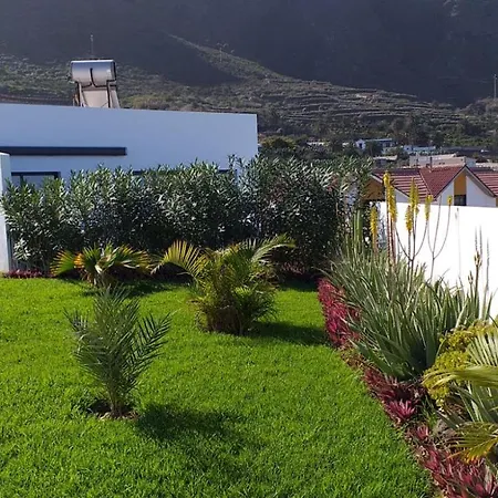 Pardelas, Mit Meer-, Küsten- Und Bergblick Im Grünen Norden Teneriffas Las Cruces (Canary)